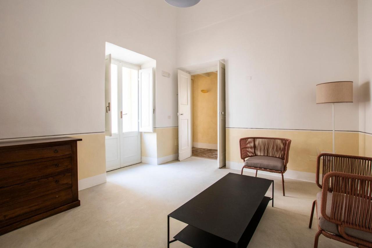 Palazzo Balsamo Bed & Breakfast Gallipoli Exterior foto